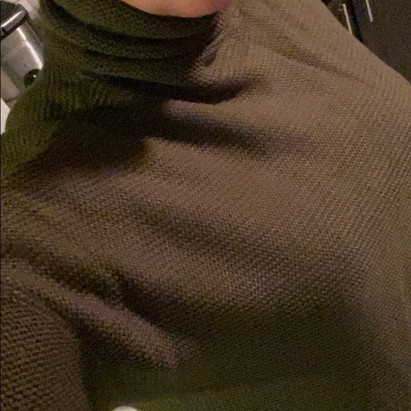 OLIVE turtleneck ribbed sweater - Picture 6 of 6